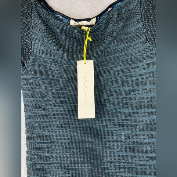 BCBGMAXAZRIA Renee Sheina Jacquard Womnen  Dress Size M/L cut out back - Picture 3 of 9